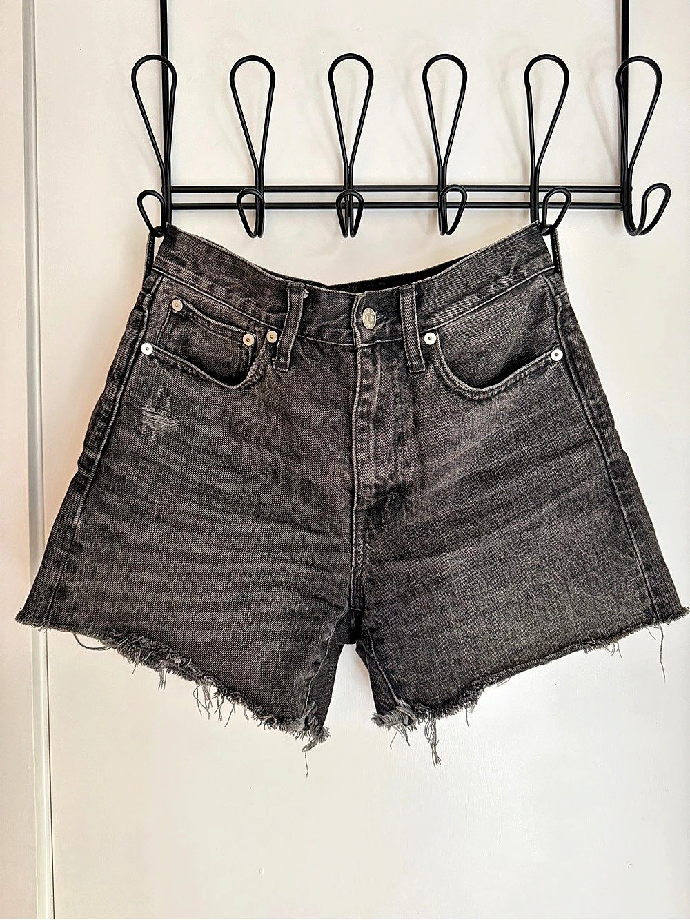 Madewell Relaxed Mid-Length Denim Shorts Black Waist 25